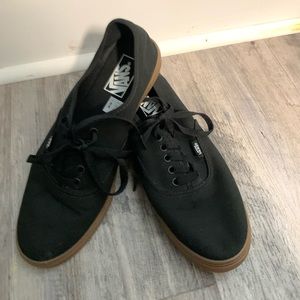 7.5M/9W Black LowProfile Vans
